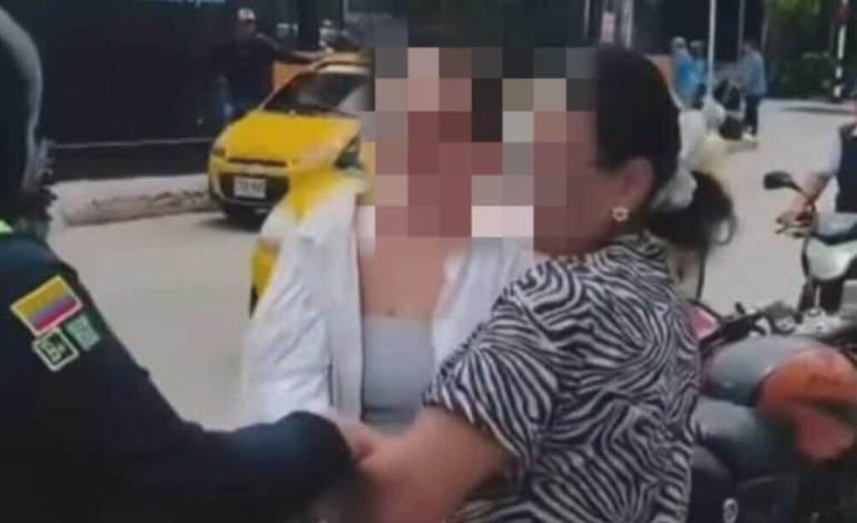 Una madre y su hija fueron capturadas por celebrar un acto satánico que terminó con el sacrificio de un perro

 – Primer plano