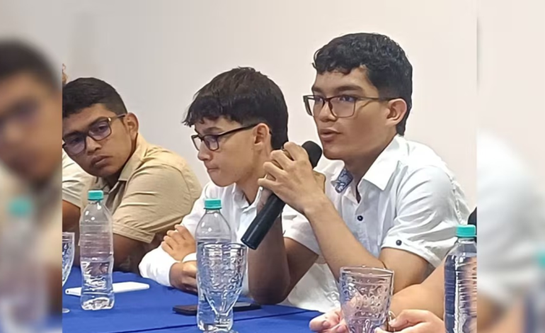 La historia y los sueños de José Carlos Navarro Sierra, un estudiante de secundaria de Montería que logró un puntaje perfecto en las pruebas: 500/500
– Primer plano