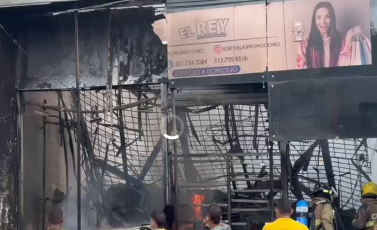 Un incendio en el popular mercado de Bazurto de Cartagena deja a comerciantes en las calles y deudas multimillonarias: no se reportan heridos
 – Primer plano