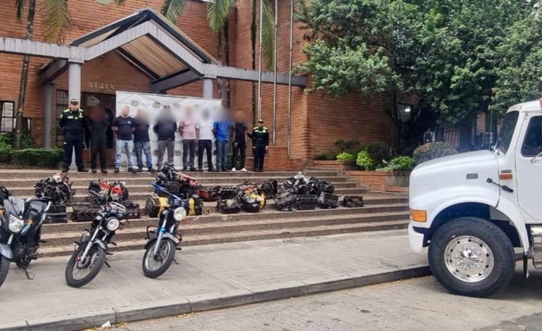 Fue mega operativo para combatir el hurto y venta de repuestos de vehículos robados en Medellín: ocho personas capturadas

 – Primer plano