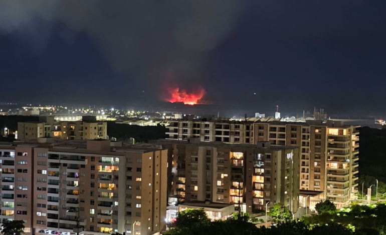 Nuevos incendios en el sector «La Playita» afectan el ecosistema y la calidad del aire en Barranquilla
 – Primer plano