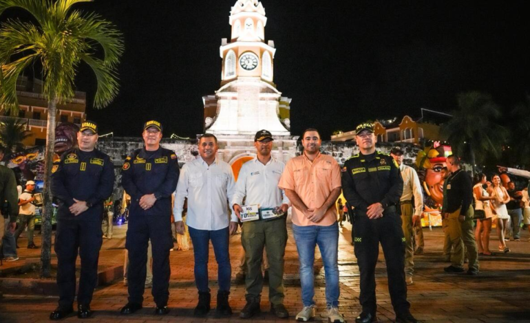 Marina a zonas populares de Cartagena como respuesta del gobierno a la crisis provocada por el sicariato y el narcotráfico
 – Primer plano