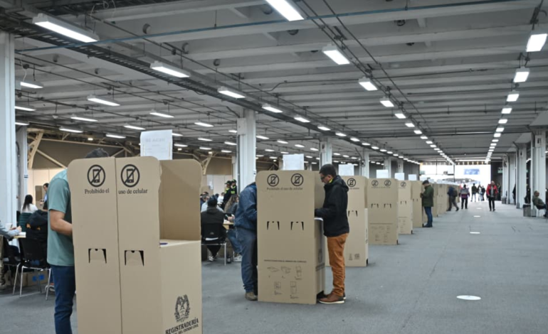 El Secretario Nacional presenta un informe de paz sobre la consulta del Pacto Histórico
 – Primer plano