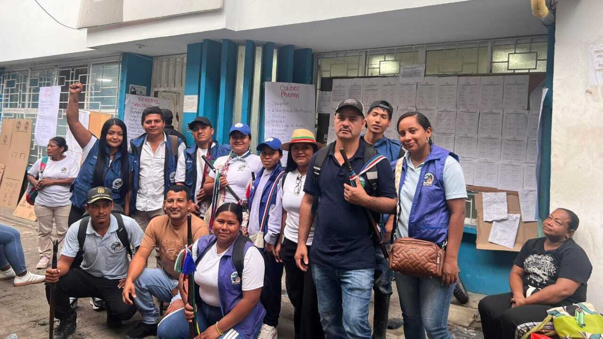 Reubicación de mesas electorales en Tumaco, estado de Nariño por consultas del Pacto Histórico desata protestas de comunidades indígenas

 – Primer plano