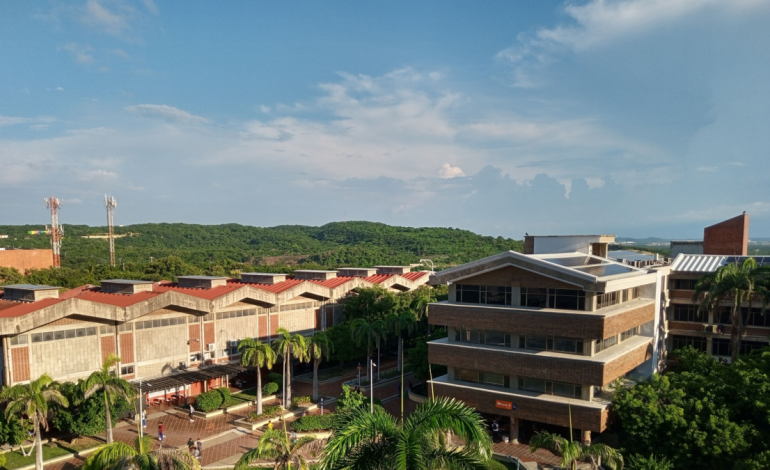 División e insatisfacción con el proceso de selección de rectores
 – Primer plano