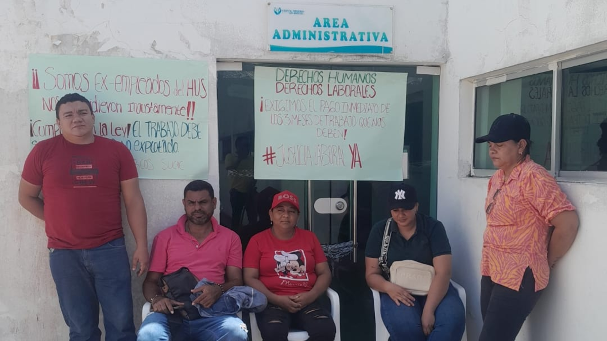 Ex empleados del Hospital San Marcos (Sucre) se encadenaron y realizaron huelga de hambre por retrasos en los pagos: los «despidieron» por protestar

 – Primer plano
