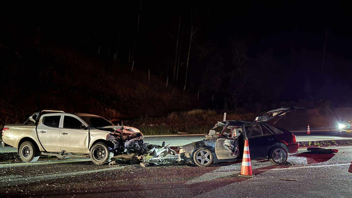 tres personas murieron al quedar atrapadas en automóviles y una resultó herida; lo que se sabe
 – Primer plano