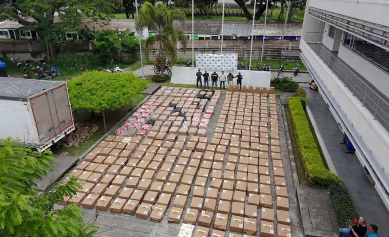 ¿Cómo se desplomó la banda que contrabandeaba media tonelada de droga en camiones por Valle, Quindío, Antioquia, Barranquilla, Cartagena y Santa Marta?
 – Primer plano