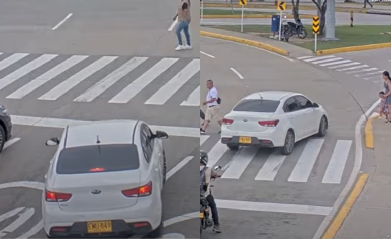 Madre e hija se salvaron de ser atropelladas en una rotonda
 – Primer plano