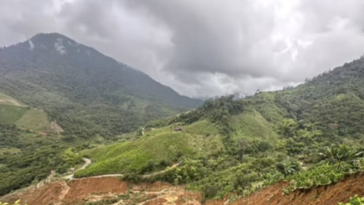 Unos 4.000 habitantes de 22 pueblos permanecen aislados del mundo por el gigante deslizamiento de tierra en Nariño
 – Primer plano