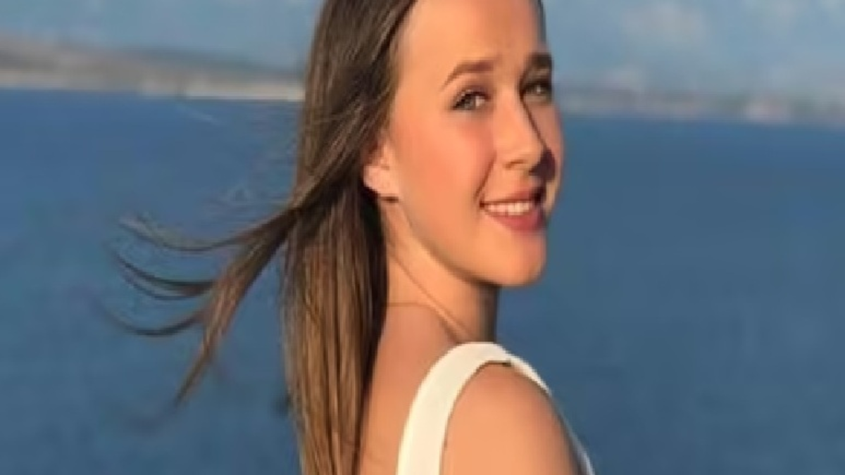 ¡Ten cuidado! Se trata del desafío viral de beber varias bebidas alcohólicas en un corto período de tiempo, lo que puede derivar en una sobredosis, como fue el caso de María José.
 – Primer plano