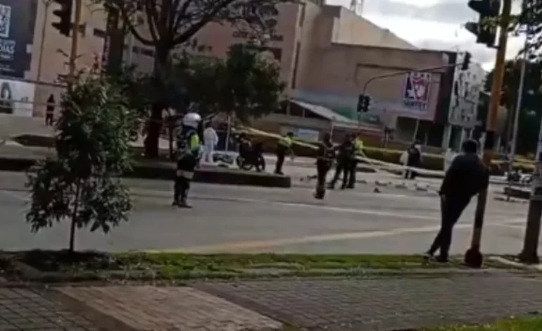 Un motociclista murió tras chocar con una grúa
 – Primer plano