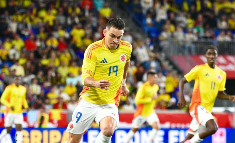 El partido sin gol entre Colombia y Canadá
 – Primer plano