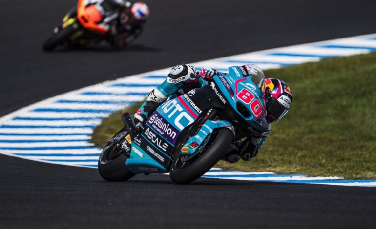 Buen comienzo de David Alonso en el Gran Premio de Malasia
 – Primer plano