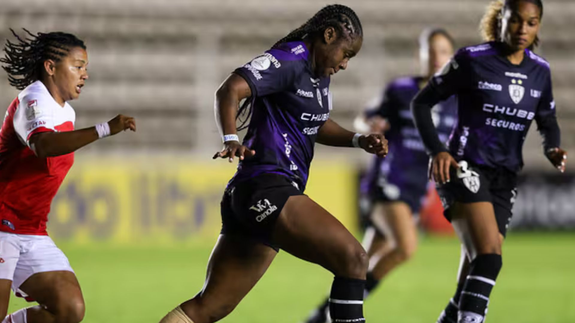 Las chicas de Santa Fe estaban en la cuerda floja en la Copa Libertadores

 – Primer plano