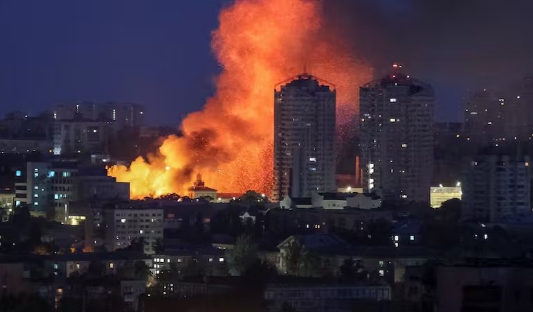 Ucrania condena el ataque ruso que dejó cuatro muertos y pide más sanciones: ‘El terrorismo ruso debe terminar’

 – Primer plano