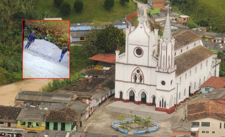 El gobernador ofreció una recompensa de 500 millones de dólares.
 – Primer plano