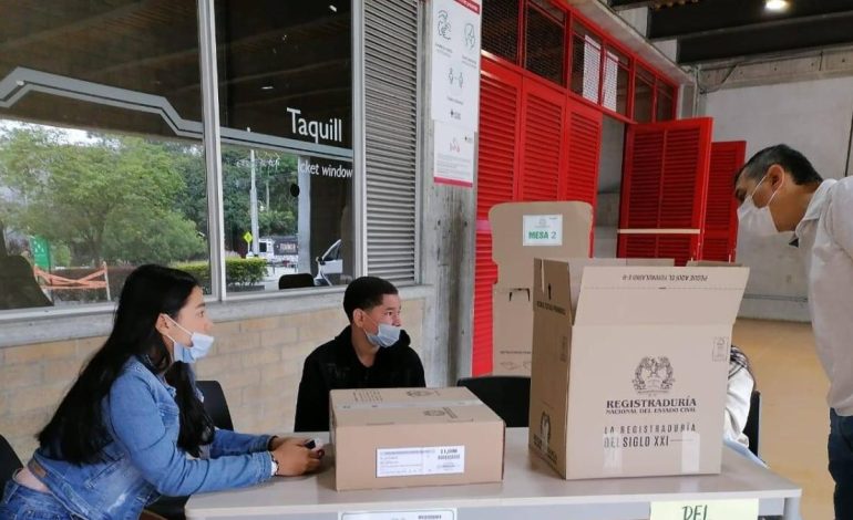 El gobierno de Atlanta recomienda a los municipios utilizar la ley de prohibición para garantizar la paz durante las elecciones del Consejo Juvenil
– Primer plano