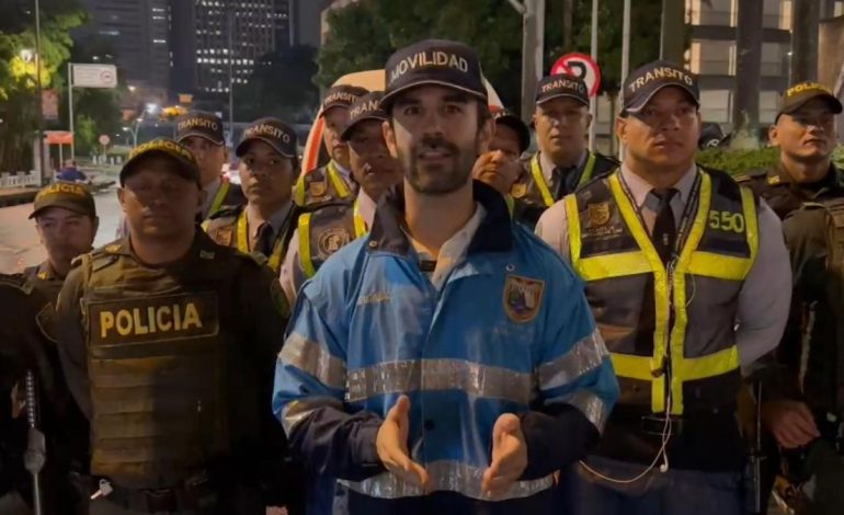 El secretario de Movilidad de Cali, Gustavo Orozco, tras la decisión de la Oficina de Personal que lo suspendió por tres meses
 – Primer plano