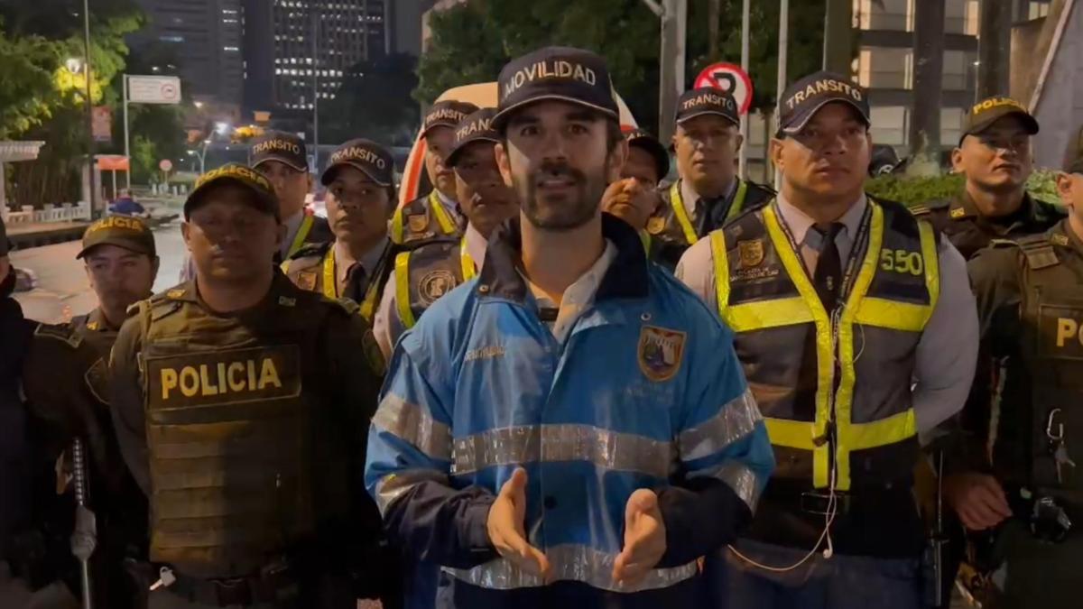 El secretario de Movilidad de Cali, Gustavo Orozco, tras la decisión de la Oficina de Personal que lo suspendió por tres meses
 – Primer plano