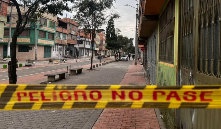 Delincuentes persiguieron a un hombre para matarlo en la vía pública
 – Primer plano