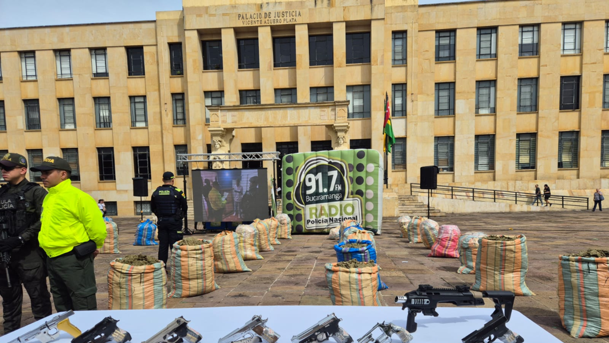 Este envío desencadenó una ola de asesinatos.

 – Primer plano