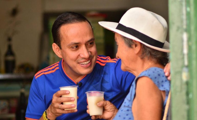 Exgobernador de Santander Mauricio Aguilar acusado de presuntas irregularidades en proceso CDMB: Detalles del juicio

 – Primer plano