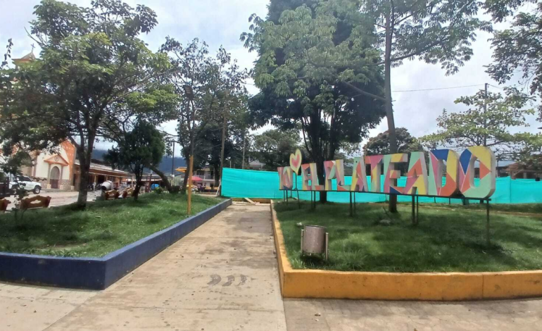 Explosiones provocadas por un nuevo ataque con drones de disidencias de las Farc matan a ocho civiles, entre ellos cuatro niños, en El Plateado, Cauca
 – Primer plano