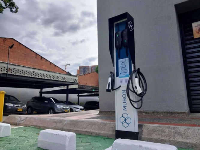 Con la campaña “Bogotá a 2KM”, Klik Energy y MubOn garantizan que todo vehículo eléctrico esté siempre cerca de una estación de carga rápida

 – Primer plano