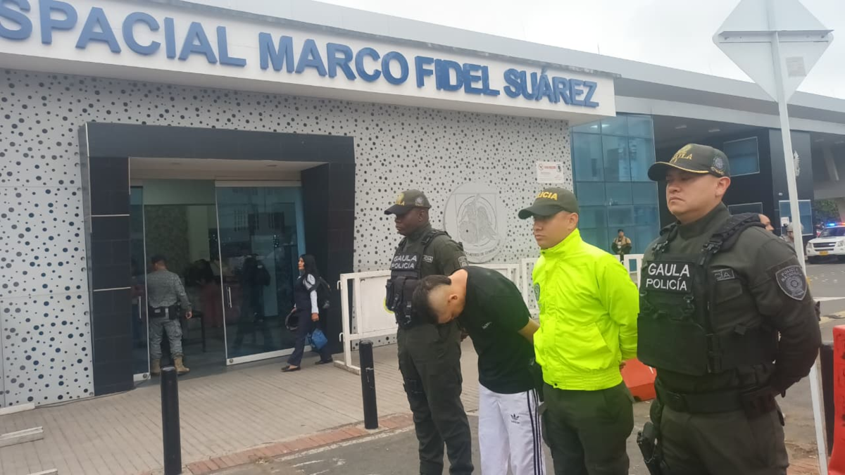 Nota: Este es el hombre que pudo haber planeado el atentado con camión bomba de la disidencia cerca de la base aérea de Cali: esta es su captura

 – Primer plano