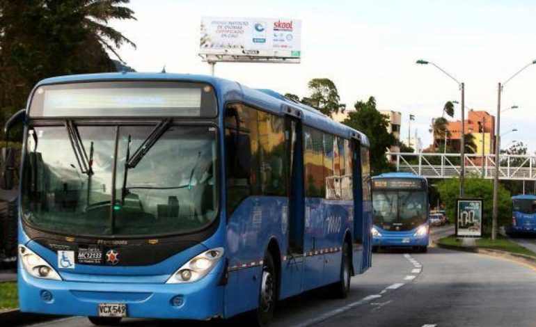 Piden mano dura contra quienes destruyen el sistema de transporte público MIO: en 2025 habrá 681 ataques a flotas de autobuses

 – Primer plano