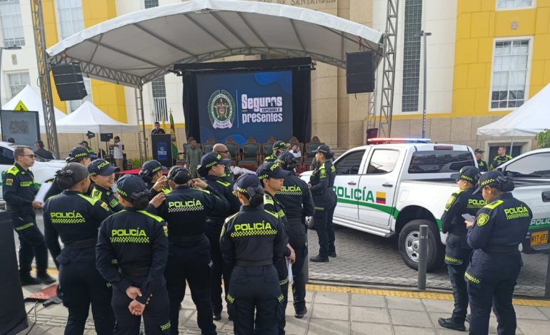 Reforzan la seguridad en Santander dotando de nuevas furgonetas para policías y ejército en 13 municipios de la región

 – Primer plano