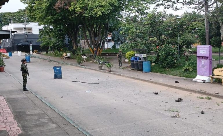 Se reportó ataque con explosivos a subcomisaría del distrito de Robles de Jamundí

 – Primer plano