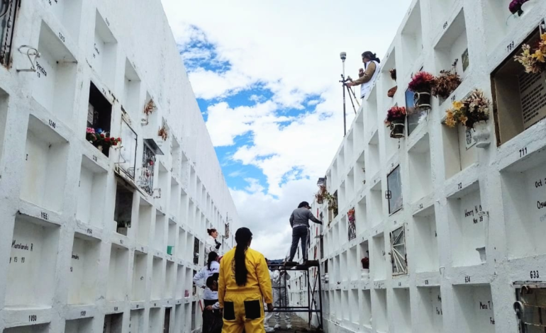 Una rigurosa investigación humanitaria condujo a su identificación.

 – Primer plano