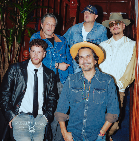 DOS GENERACIONES MUSICALES SE UNEN EN “COMO EL SOL”, LA NUEVA CANCIÓN DE PISO 21 Y BACILOS
 – Primer plano