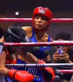 Yina Calderón se retiró en 20 segundos y Andrea Valdiri ganó por abandono en Stream Fighters 4
 – Primer plano