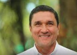 Estrategia de lanzamiento de Cárdenas para Colombia basada en la seguridad, la salud y la descentralización

 – Primer plano