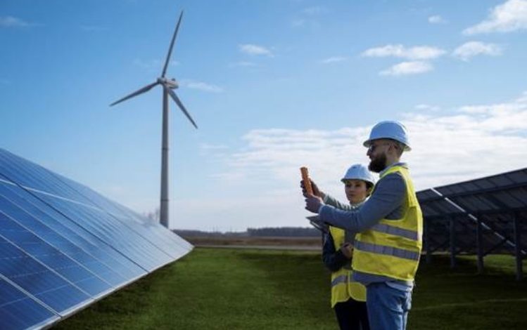 La transición energética en Colombia: un llamado a fortalecer la industria local y asegurar la soberanía

 – Primer plano