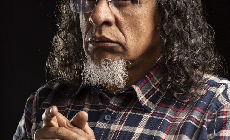 Teatro de la memoria y la rebelión
– Primer plano