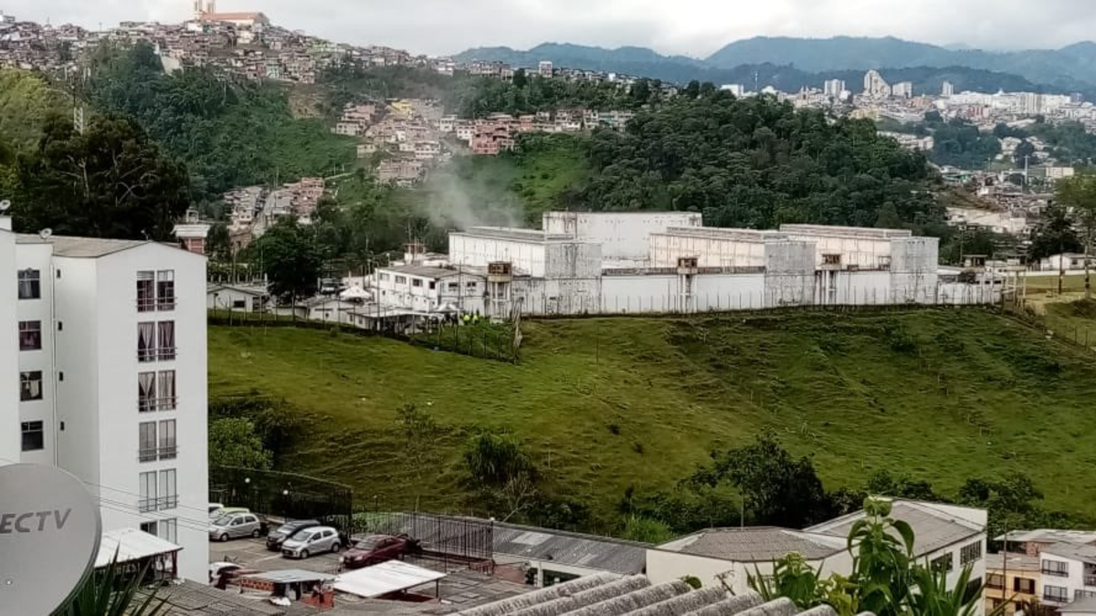 la historia de Alexander, quien actualmente cumple condena en el centro de detención de Manizales

 – Primer plano