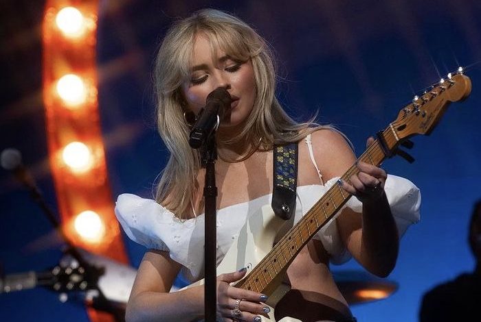 ¿Sabrina Carpenter cantará su nueva canción con Taylor Swift en el picnic estéreo?

 – Primer plano