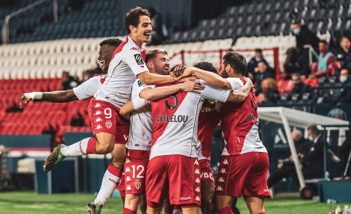 ¿Dónde ver al Mónaco en la UEFA Champions League?

 – Primer plano