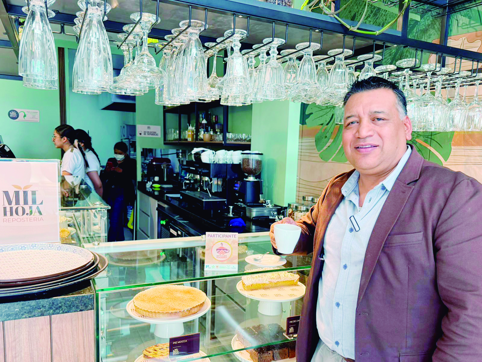 Descubriendo el talento del barista cafetero

 – Primer plano