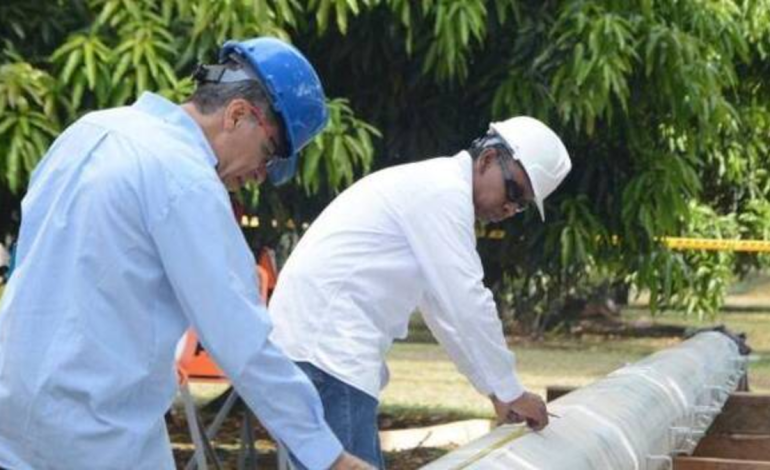 en riesgo, servicios de agua y obras de desarrollo y movilidad – Primer plano