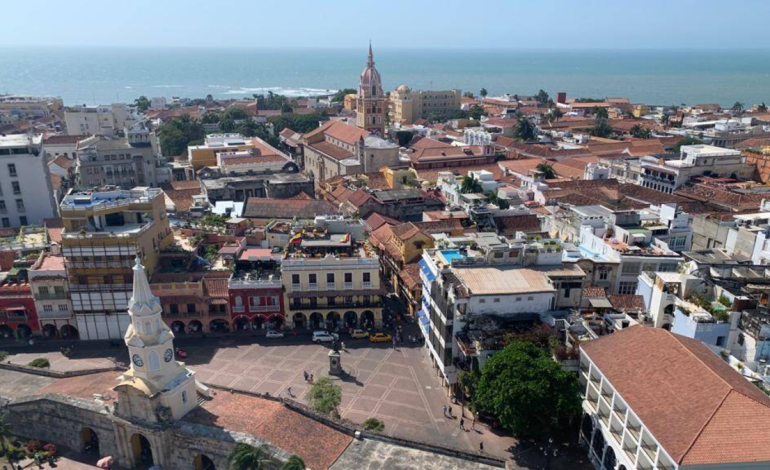 El Distrito de Cartagena ha presentado al Ayuntamiento un proyecto con el que pretende sanear más de 30 años de contratos obsoletos que han retrasado a la ciudad

 – Primer plano