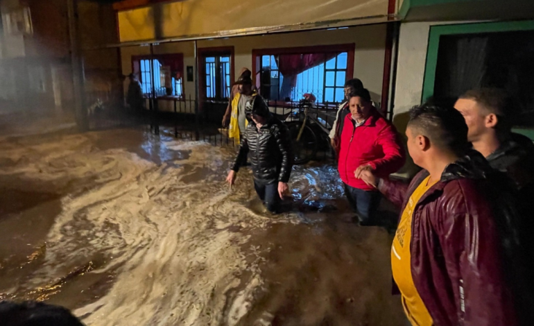 Impresionantes fotos de la crecida del arroyo El Guirre, que sumergió bajo el agua a la comuna de Belén (Boyacá) en cuestión de minutos
– Primer plano
