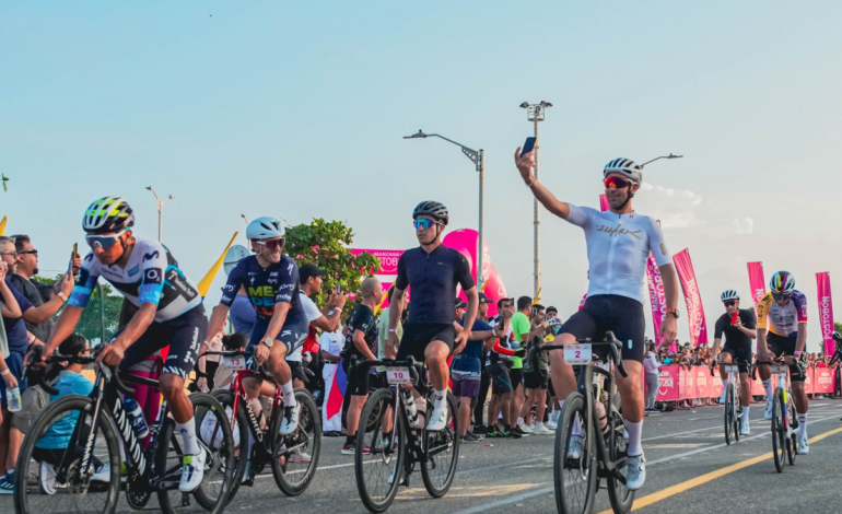 8.000 ciclistas pedalean por las carreteras en una jornada histórica para el Caribe

 – Primer plano