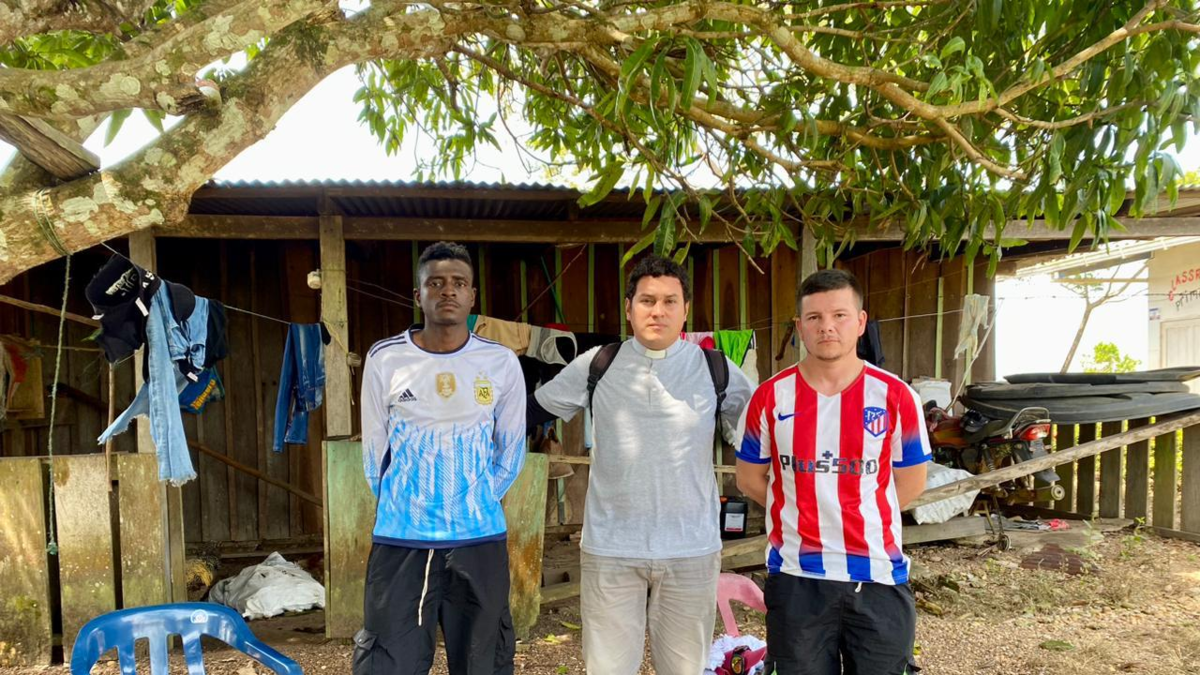 Nota: Recuestran a dos militares liberados en Meta: esto se sabe

 – Primer plano