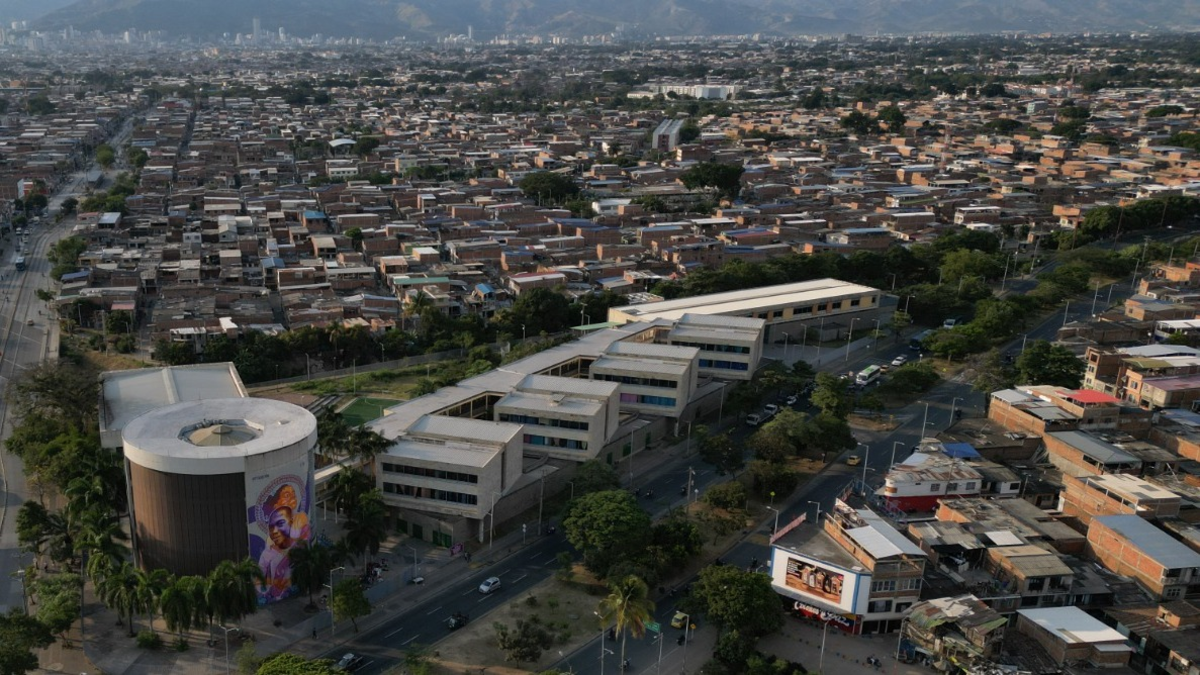 ya existen programas académicos; donde se ofrecen?

 – Primer plano