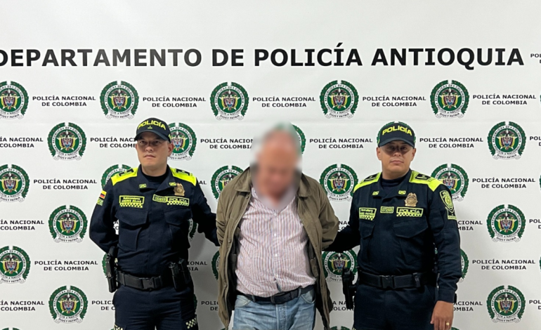 Captan a hombre acusado de robarle millonariamente a un maestro en Fredonia

 – Primer plano